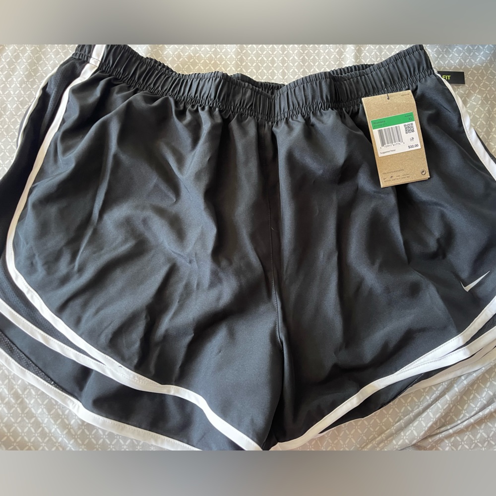 COPY - Nike Dry Fit Shorts XL